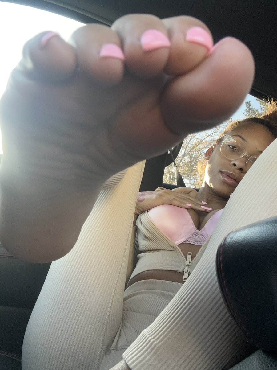 mommy tweet media