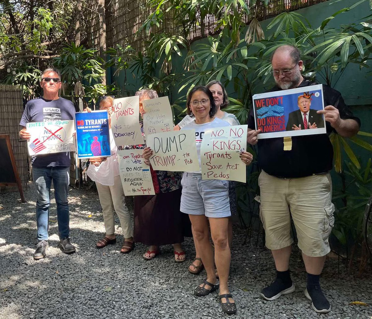 Democrats Abroad tweet media