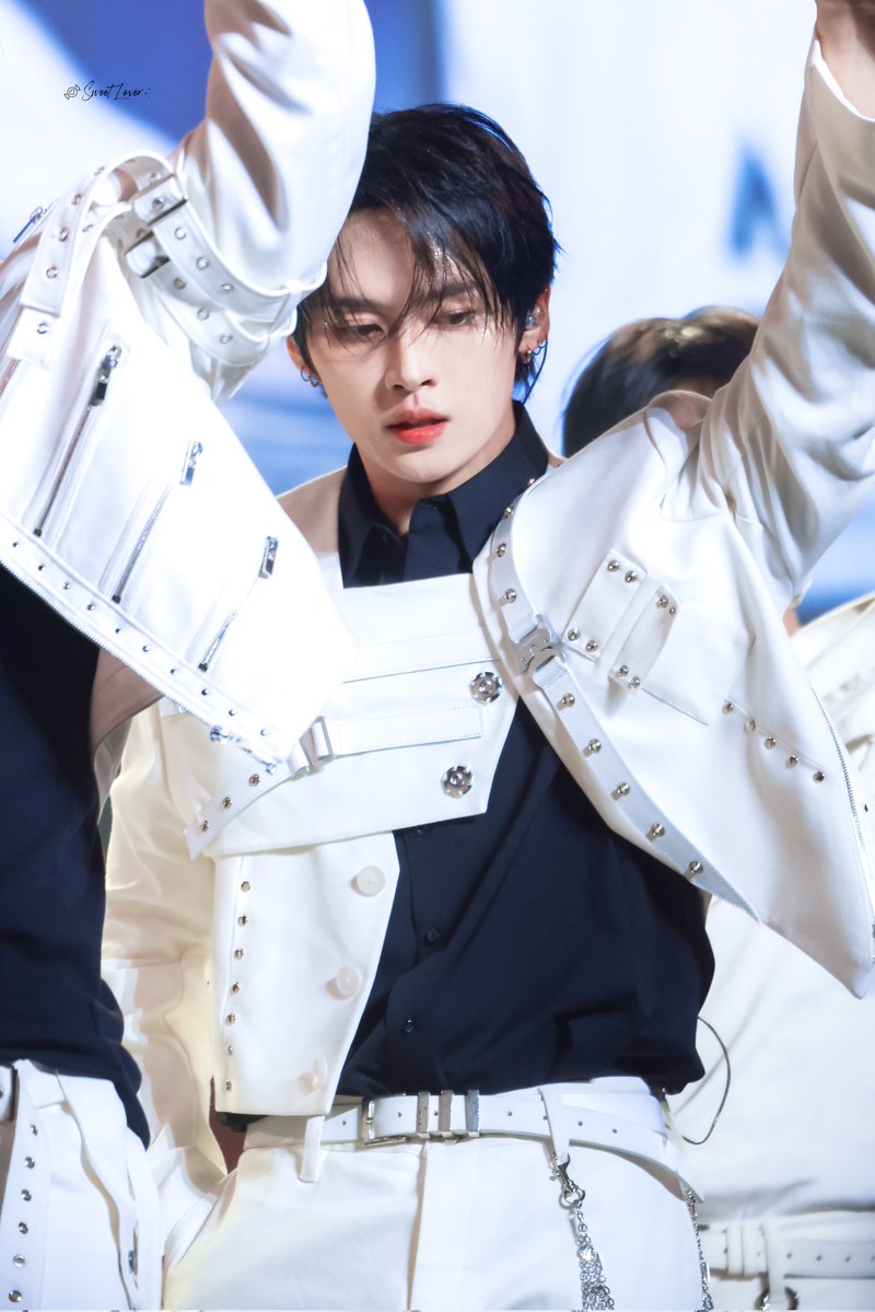 Sweet Lover_1025 tweet media