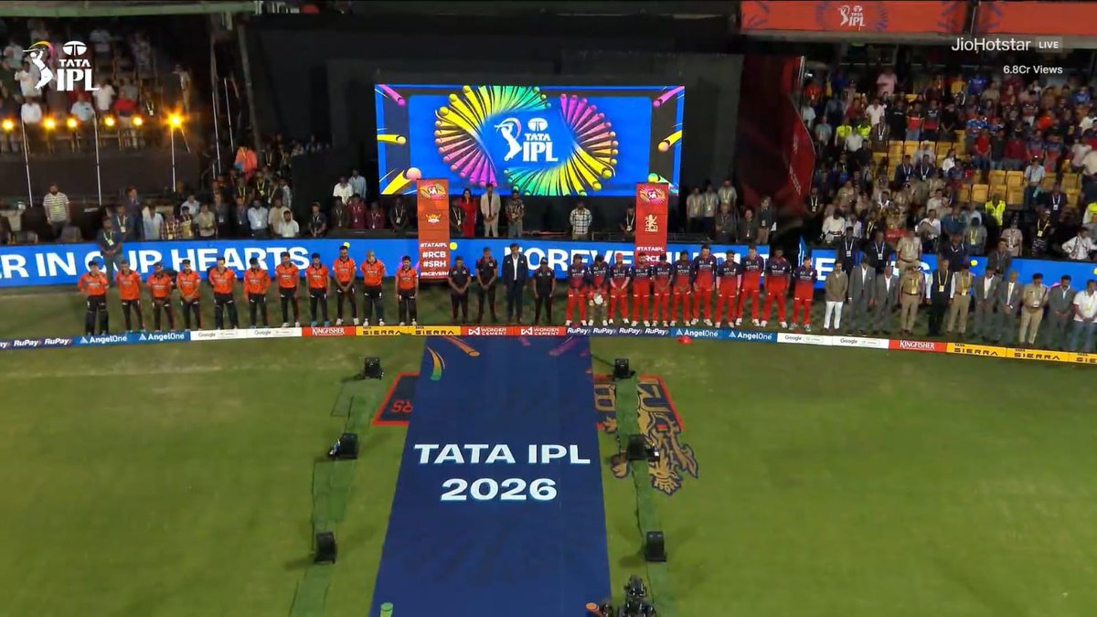 Motivation44400's tweet photo. #RCBvsSRH
ONE MINUTE OF SILENCE FOR THE 11 FANS. 🤍 https://t.co/mokM3aacvJ