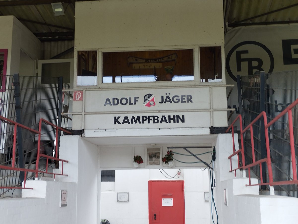 Marquis de Sartre tweet media