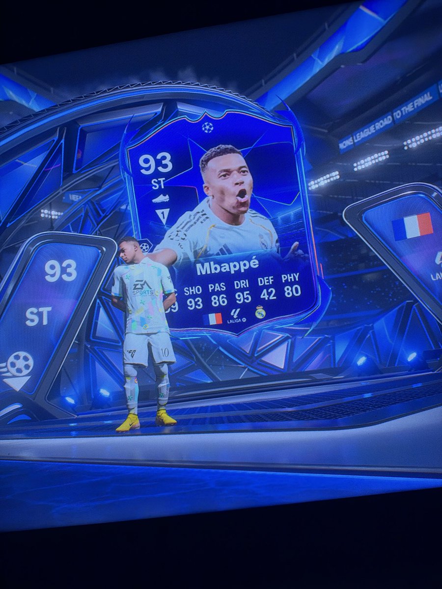 aaaiddden's tweet photo. bro ffs I packed ucl mbappe when I alr have his toty warra pack ea 🫩🔥🔥 #fc26 #mbappe https://t.co/uVxzLoIspk