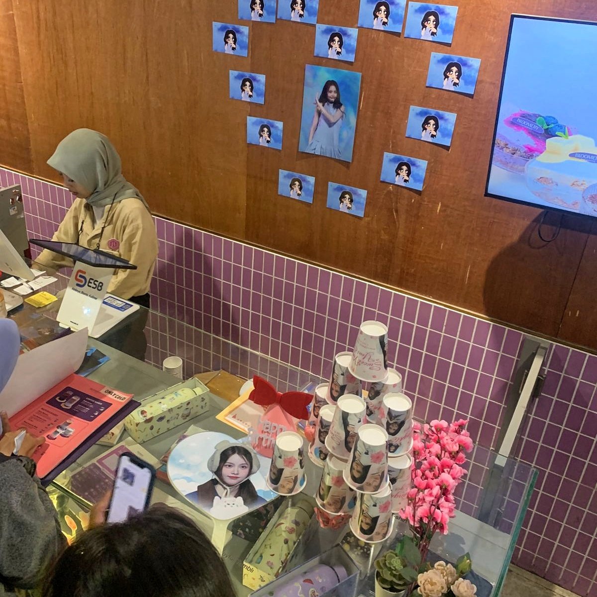 ☁︎qeemaze tweet media