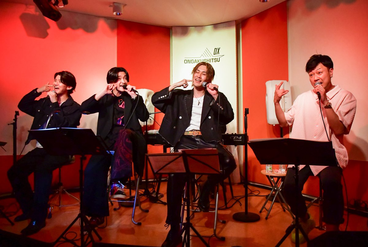 Light of sounds
昼の部と夜の部お邪魔してきました！
もう皆さんの歌声が本当に素晴らしすぎて…！！
素敵なピアノの音色と素敵な歌声が産み出すひと時が素敵すぎる空間でした🥹✨
ぜひまた聞きたいので続演希望です✨✨
素敵な時間をありがとうございました！！
#LOS東京
#ソッセンレッセン