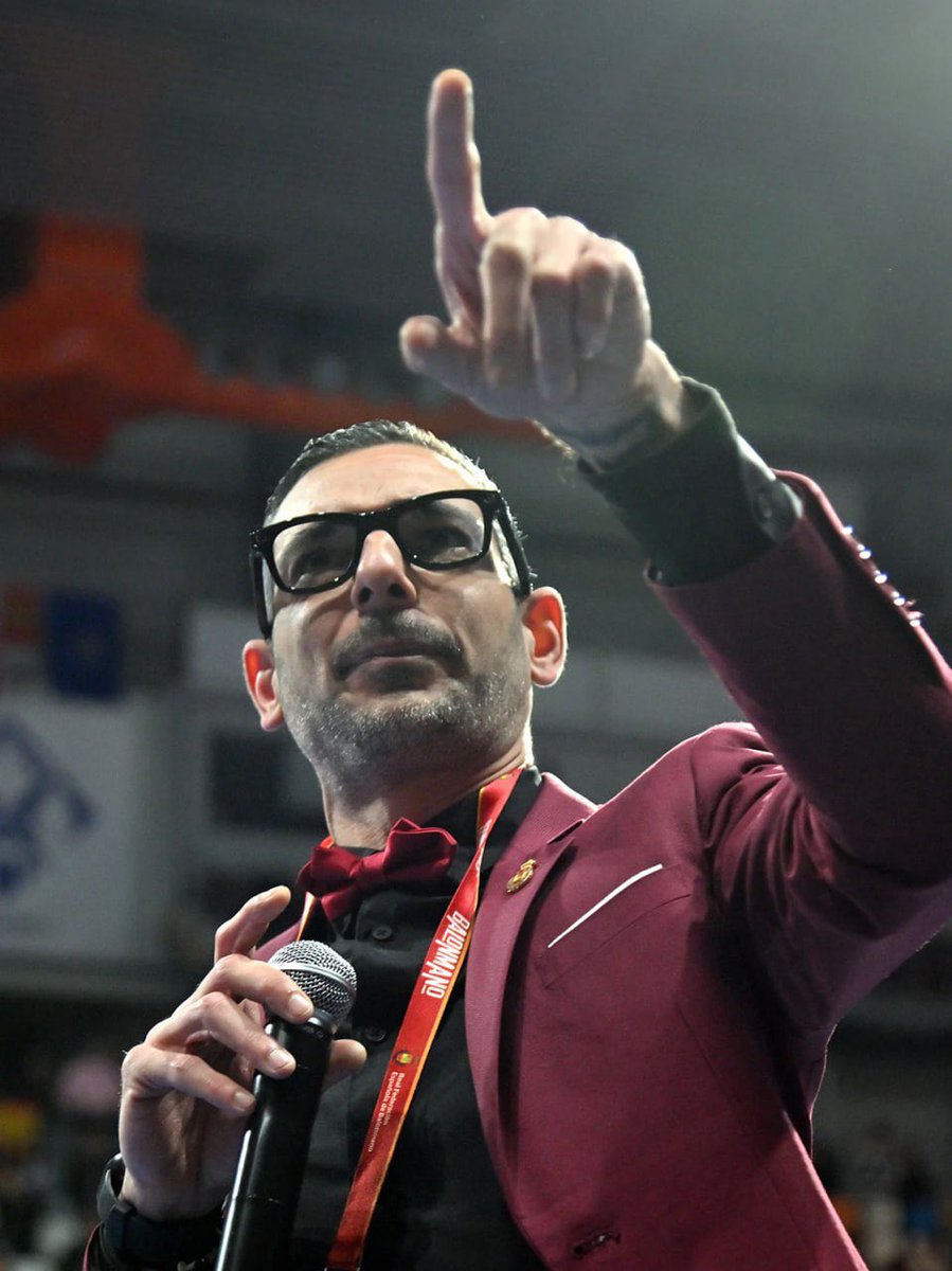 Misterbarcelo's tweet image. Empate en Ciudad Real 🎤🙌

España y Francia firman tablas en un partidazo con una afición espectacular empujando cada jugada 🇪🇸🤾‍♂️🇫🇷

👉 misterbarcelo.com/blogs/noticias… 👈

📸 @fotomatonjlrecio

#misterbarcelo #speaker #presentador #balonmano