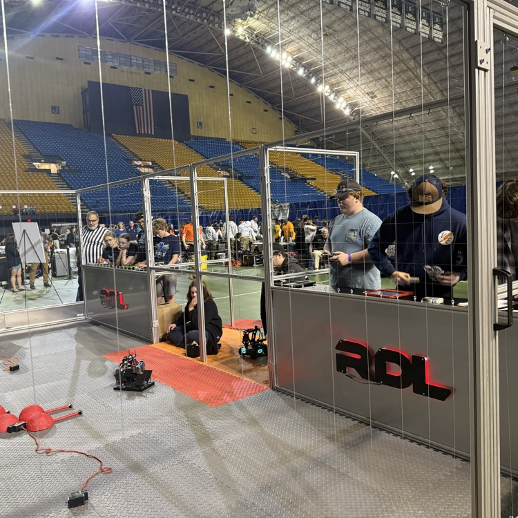 jsbhs_trojans's tweet photo. This weekend 8 WCPS Robotics teams are competing in the National RDL Championship at ETSU!  These teams are forming alliances with other teams and sharpening their skills to represent our school division on the National stage! https://t.co/lgKdPJ4RMF