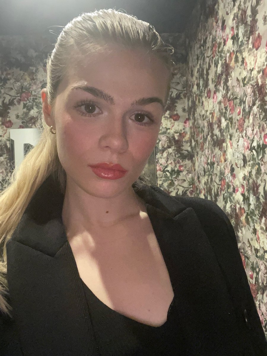 Karoline Gosling tweet media