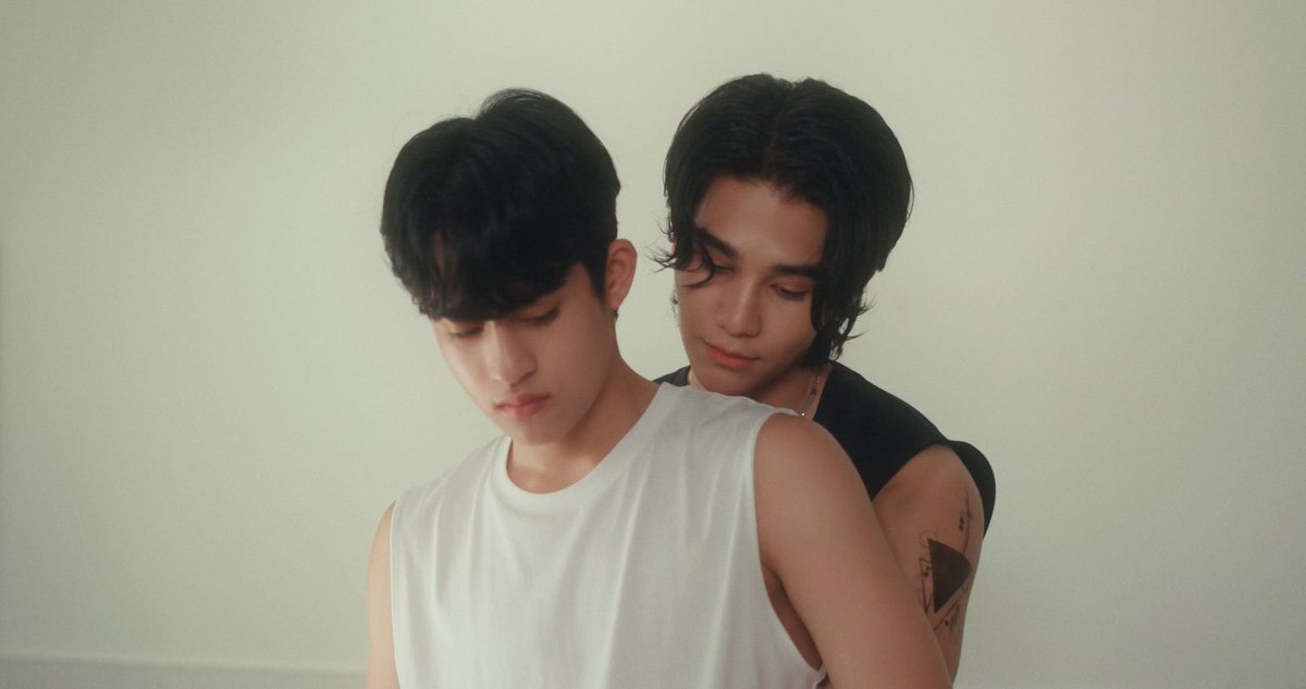 JeffBarcodeBR_'s tweet photo. Serรก que agora vem? ADMS EM CHOQUE POR ISSO NรO POSTAMOS ANTES๐ฅ๐ฅ๐ฅ
Saรญram alguma fotos inรฉditas de Wooju Bakery sรฉrie bl feita em parceira thai-korea com Jeff Satur e Barcode Tinnasit do novo estรบdio que comprou os direitos da sรฉrie, porรฉm atรฉ o momento nada foi confirmado pelo Studio On Saturn. Sรณ nos resta surtar e ter esperanรงa.
#jeffbarcode
#jeffsatur #barcodetin
#WujuBakery #saturdayss #unit