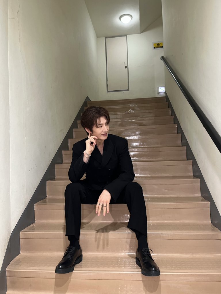 Official SonHoYoung tweet media