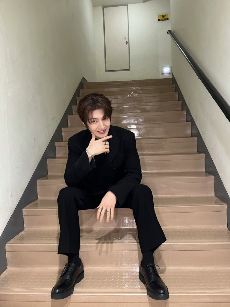 Official SonHoYoung tweet media