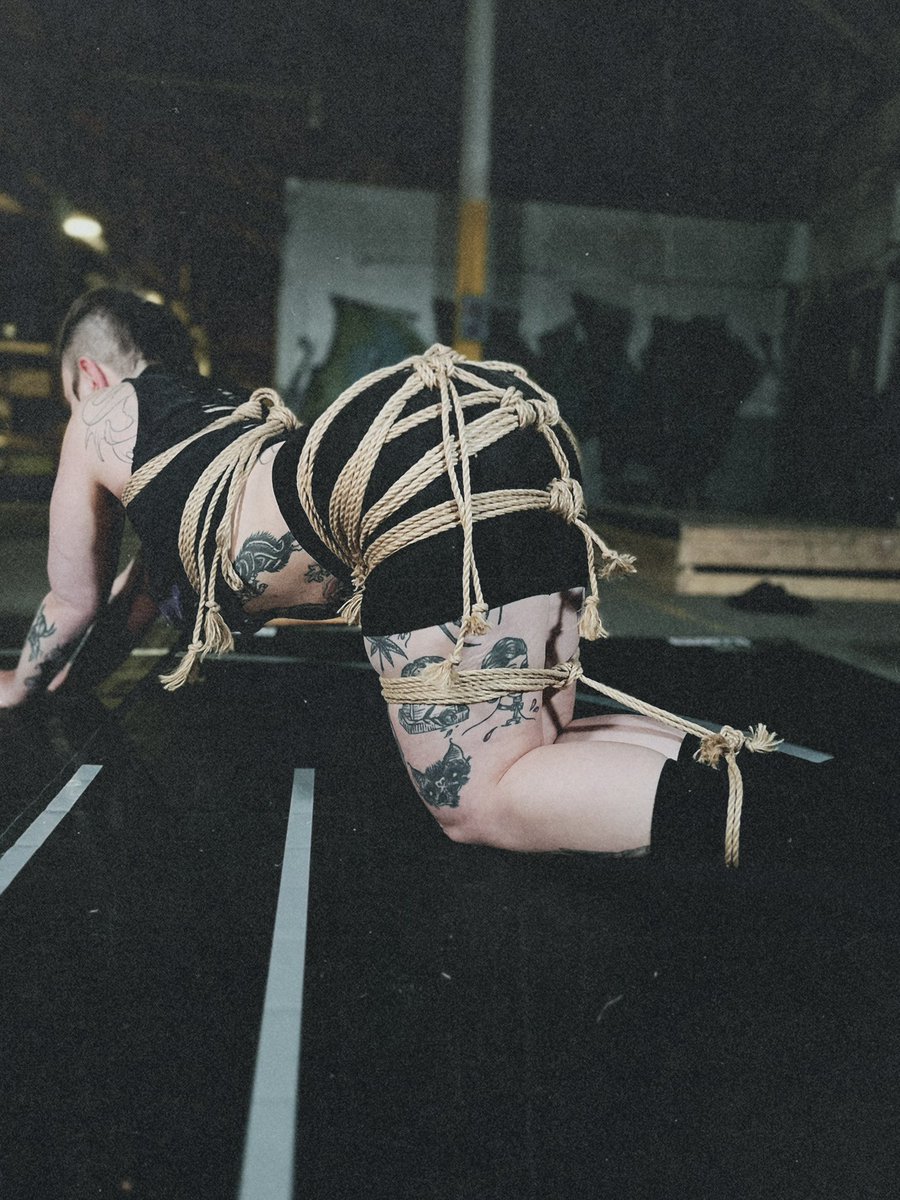 Pitsandtits tweet media