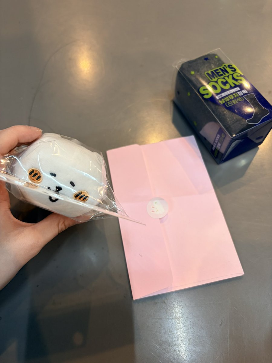 ๋จ์ tweet media