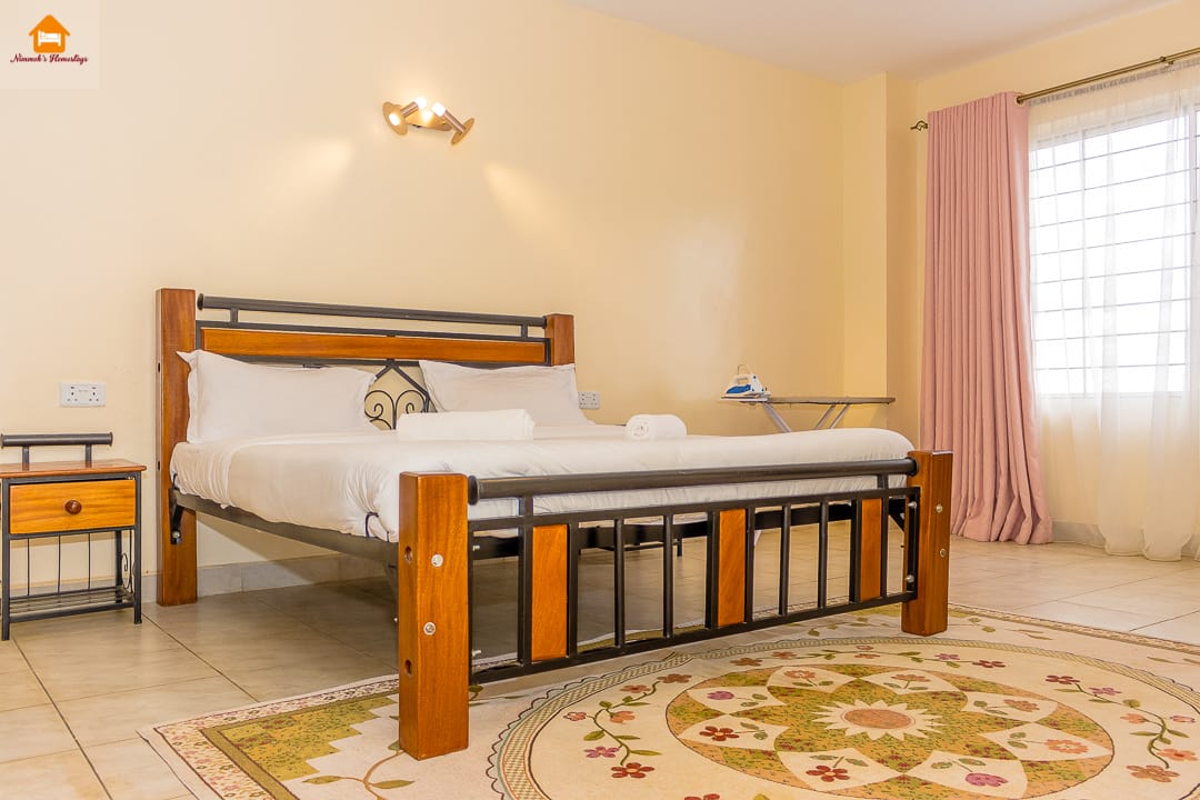 NimmohsHomeStay's tweet image. Some weekends pass.
Others stay with you.
Choose wisely 😎

Available for immediate booking: 2Bedroom apartment with twin beds, both rooms ensuite at Kishan Towers Nanyuki. 
Call 0746 236 567 to book. 
#Nanyuki #AirbnbKenya #WeekendGetaway