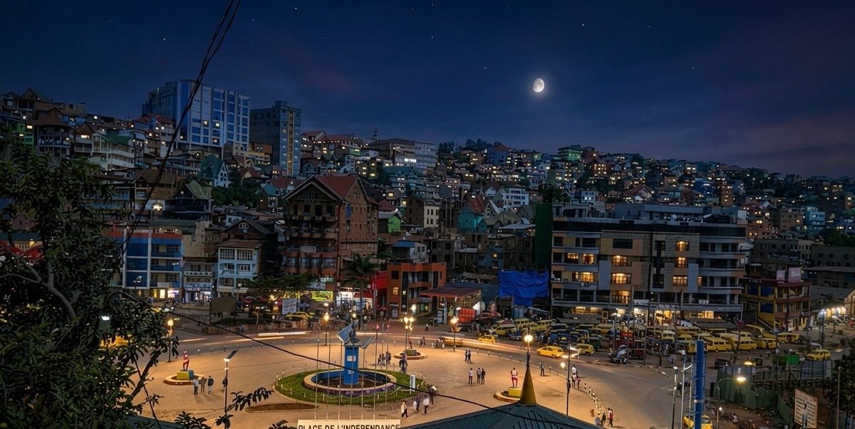 GomaFleva's tweet image. 🔵 #RDC : Admirez la beauté de la ville de #Bukavu une ville de culture, de commerce et de créativité, portée par une population dynamique. 

#Visitcongo 🇨🇩

Suivez-nous : @GomaFleva