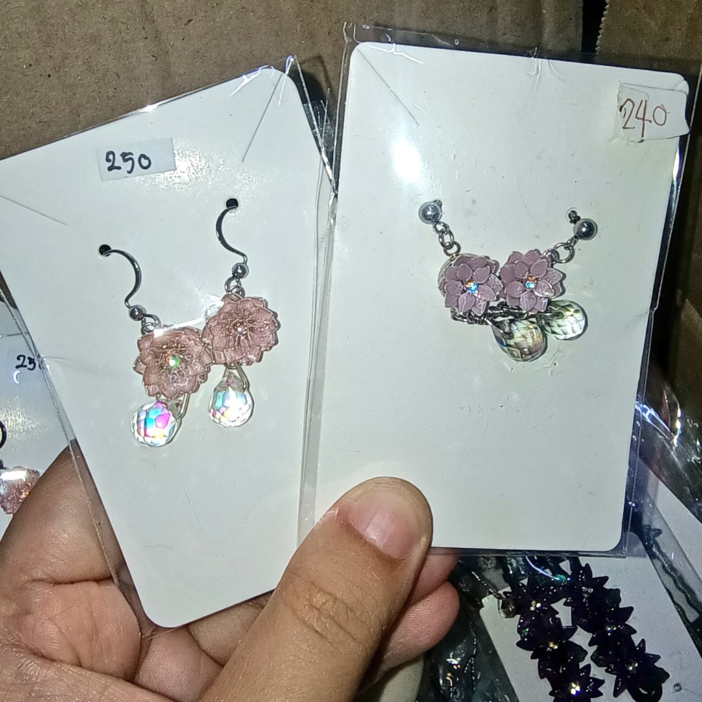 CHROMA.color : ร้านสีมหัศจรรย์เปิดทำการแล้ว tweet media