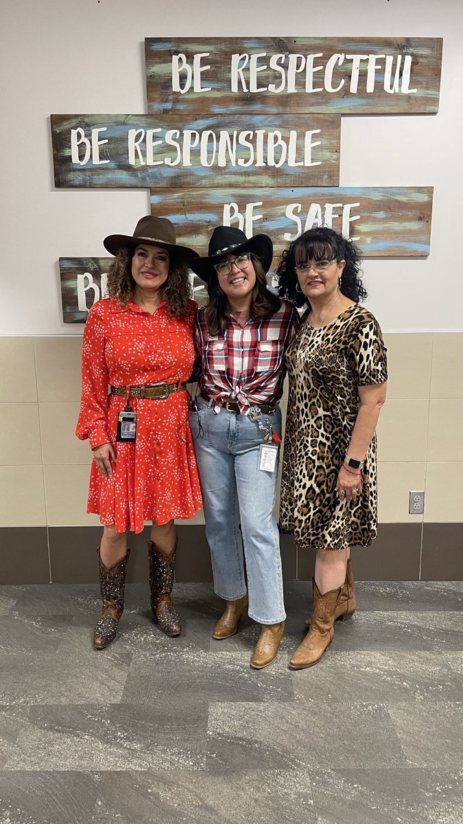 LF Smith Elementary tweet media