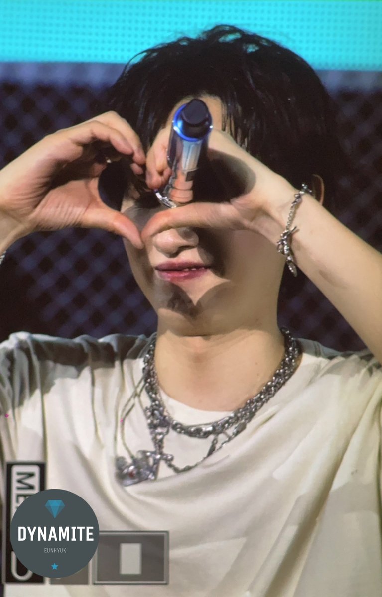 DYNAMITE💎 tweet media