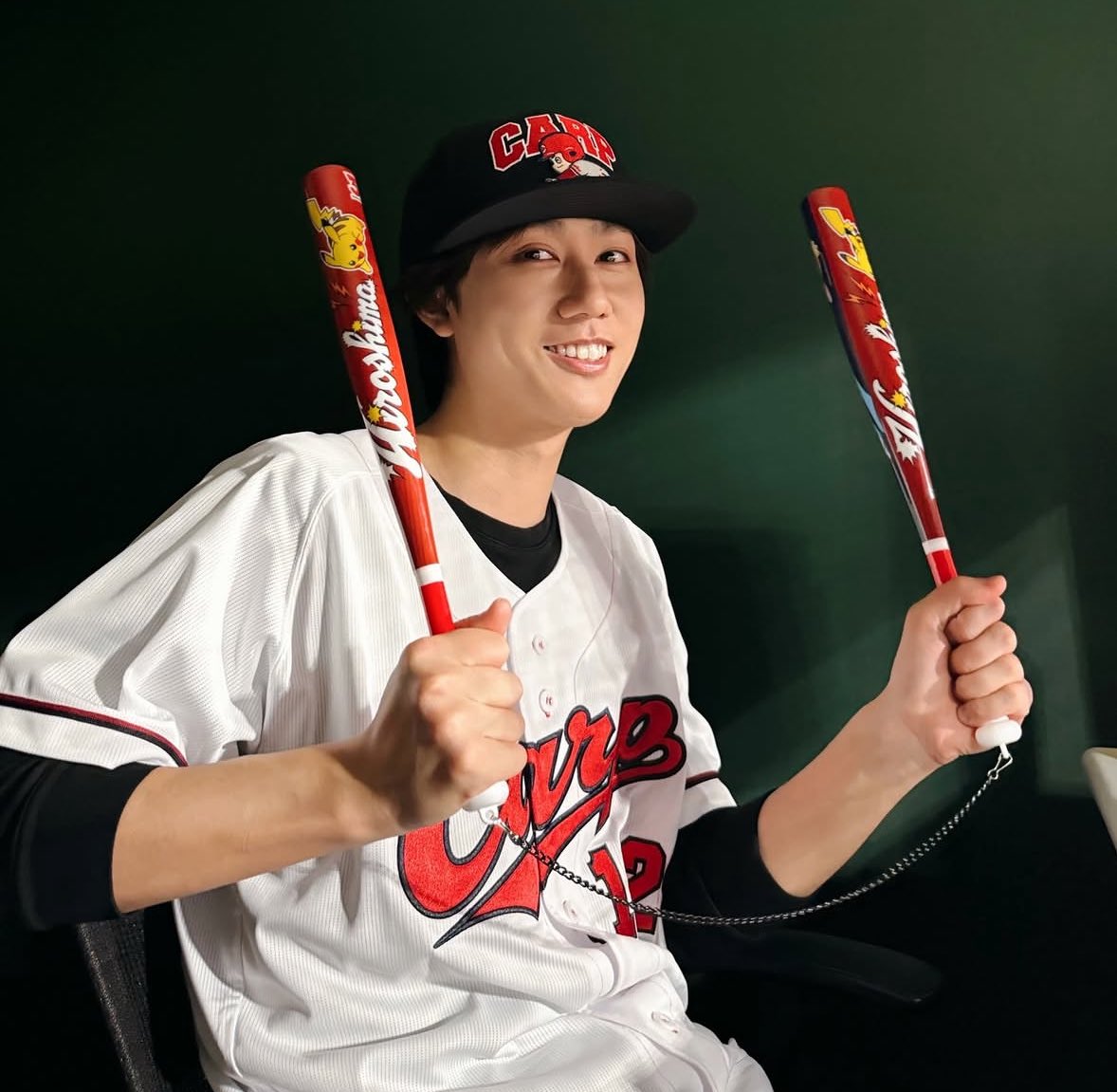 あおりんご tweet media