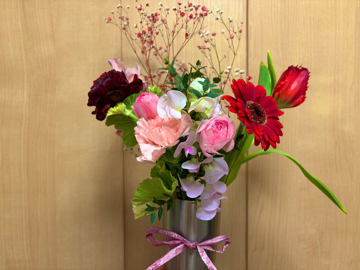 がっちゃんこ！男前放送ありがと〜っ😭🎉これがラジオ2つ分の生け花だ！