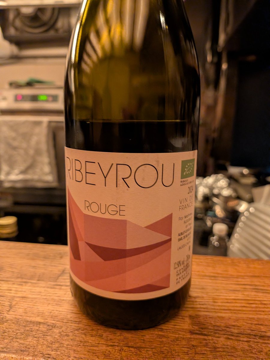 じぇっつ tweet media