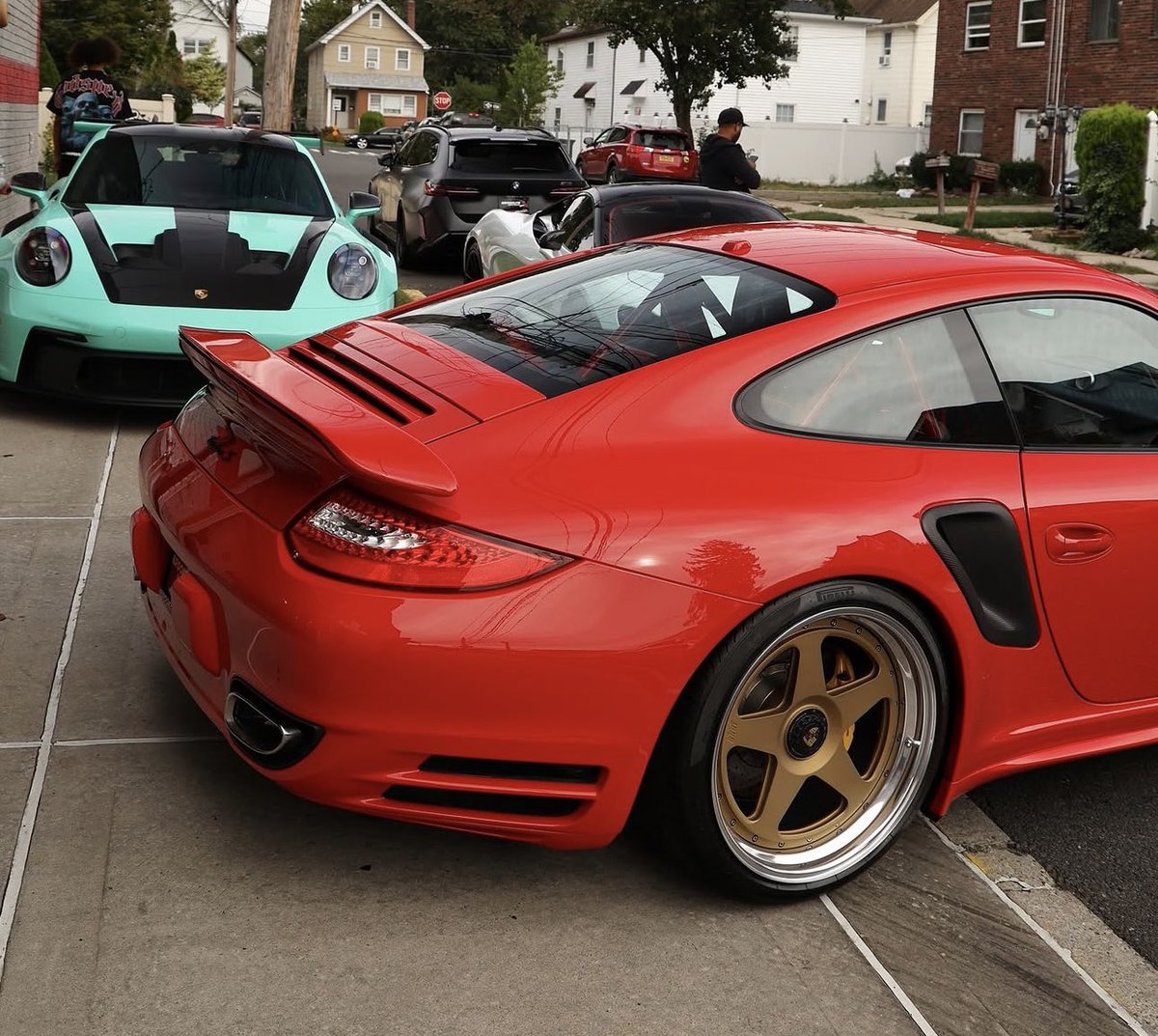 Porsche Club tweet media