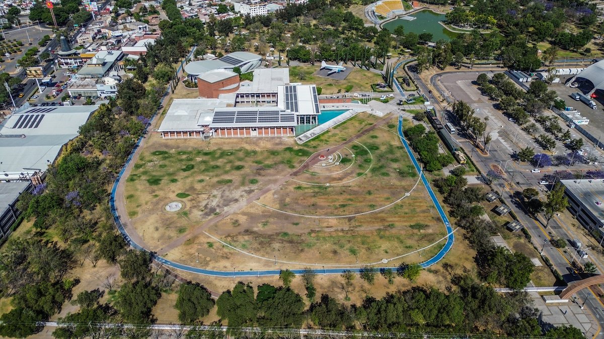 El Sol de León tweet media