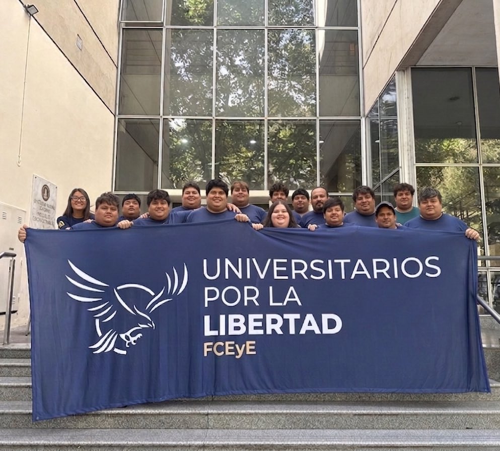 Martha M. Lamartha 🦊 tweet media