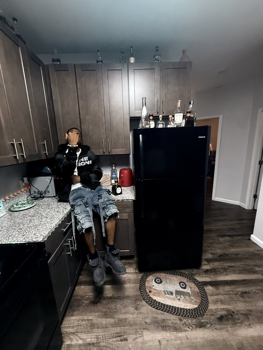 Sayluh9's tweet photo. https://t.co/ODxEXshyxI
