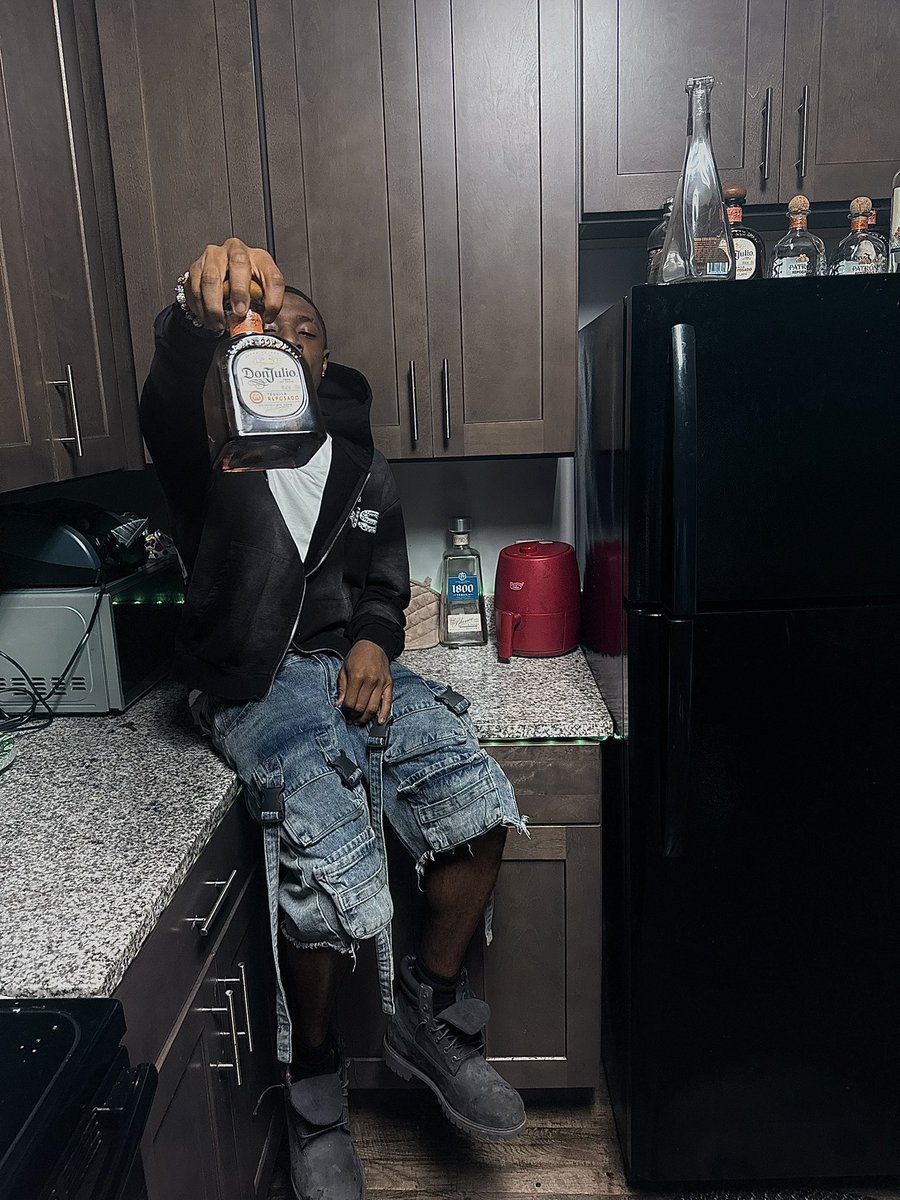 Sayluh9's tweet photo. https://t.co/ODxEXshyxI