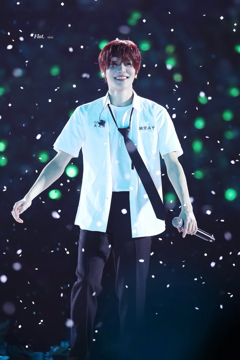 𝐹𝑙𝑜𝑡. tweet media