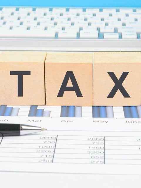 Finance_Bareek's tweet image. Most people are flushing money away because they treat March 31 as a calendar date instead of a HARD DEADLINE for their net worth. 🧵👇🏼

#IncomeTax #FinanceIndia #TaxPlanning