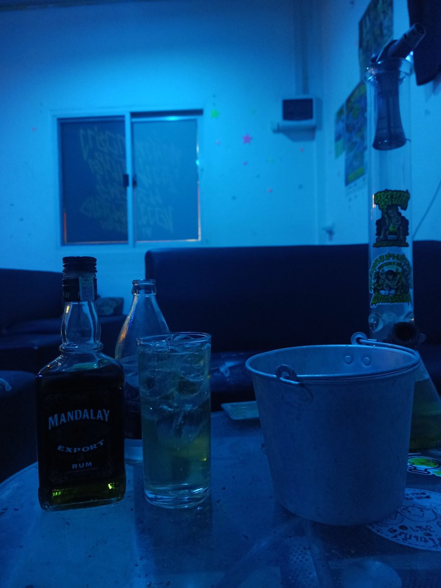 น้า เหลือง tweet media