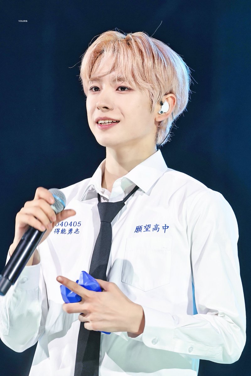 𝒀𝑶𝑼𝑹𝑺 tweet media