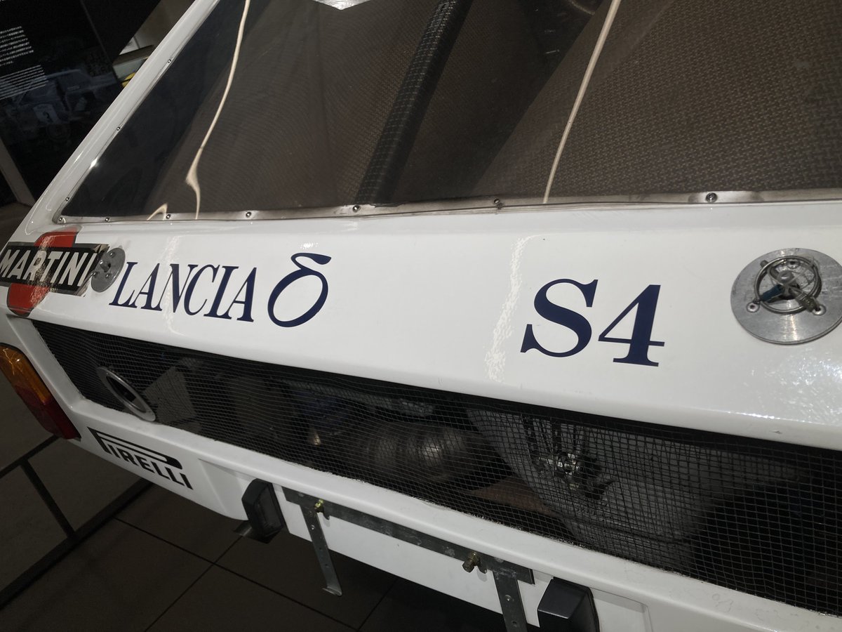 SIR4SU /シラス tweet media