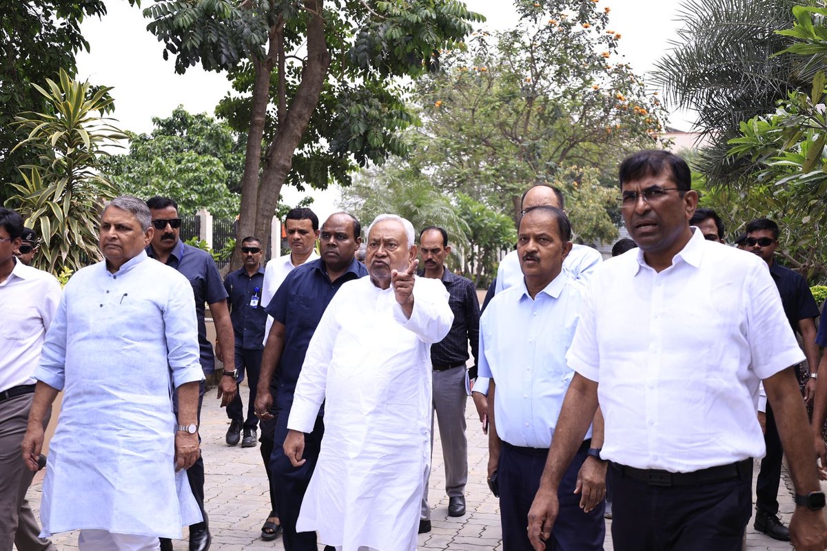 Nitish Kumar tweet media