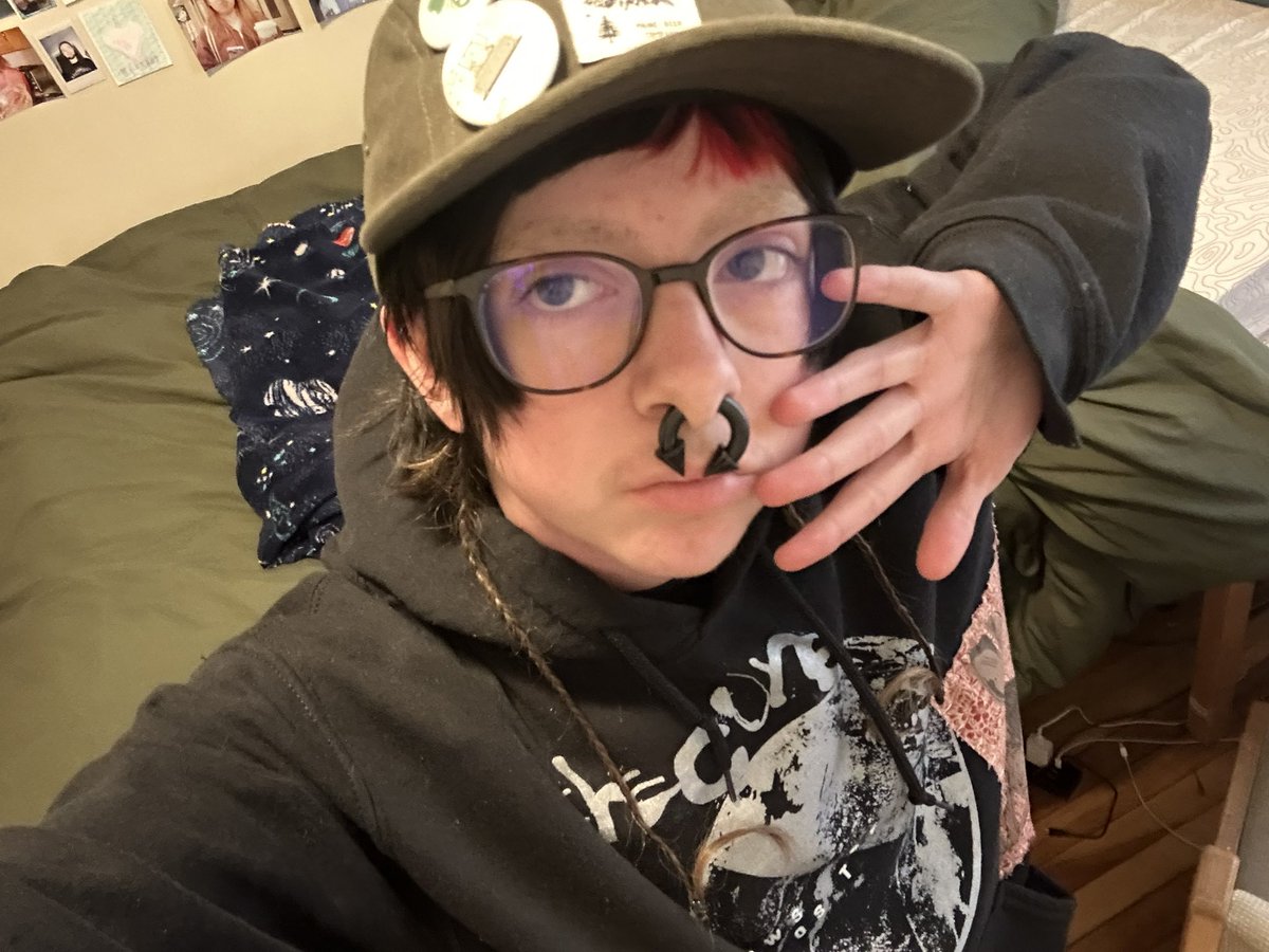 kilroy 🐠 tweet media