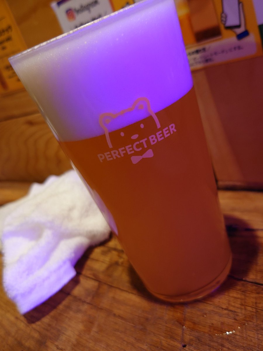 home_in_frog's tweet image. 推しが卒業します。
悲しいけど仕方なし…おめでとう
応援してるで🥲

白穂乃香用意してくれてありがとう
めちゃうまい
PBで飲む白穂乃香がいっちゃんうまい
マジで。
ハートランドも大好きだけども

写真下手すぎ
後ろのおしぼりなんなん😌

＃PERFECTBEERSTAND
＃PERFECTBEER
＃白穂乃香