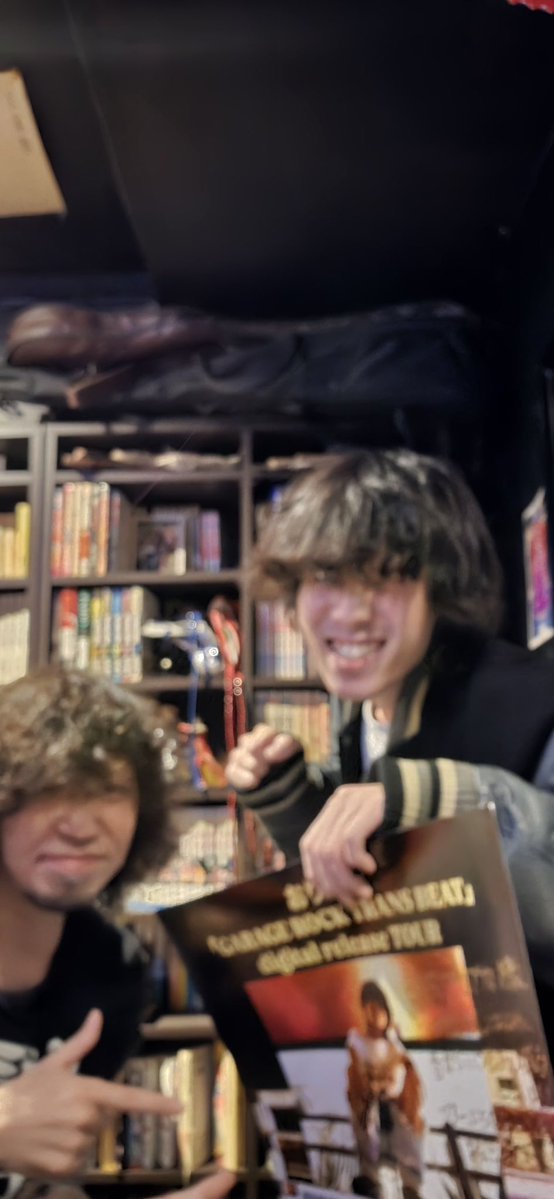 おりばー tweet media