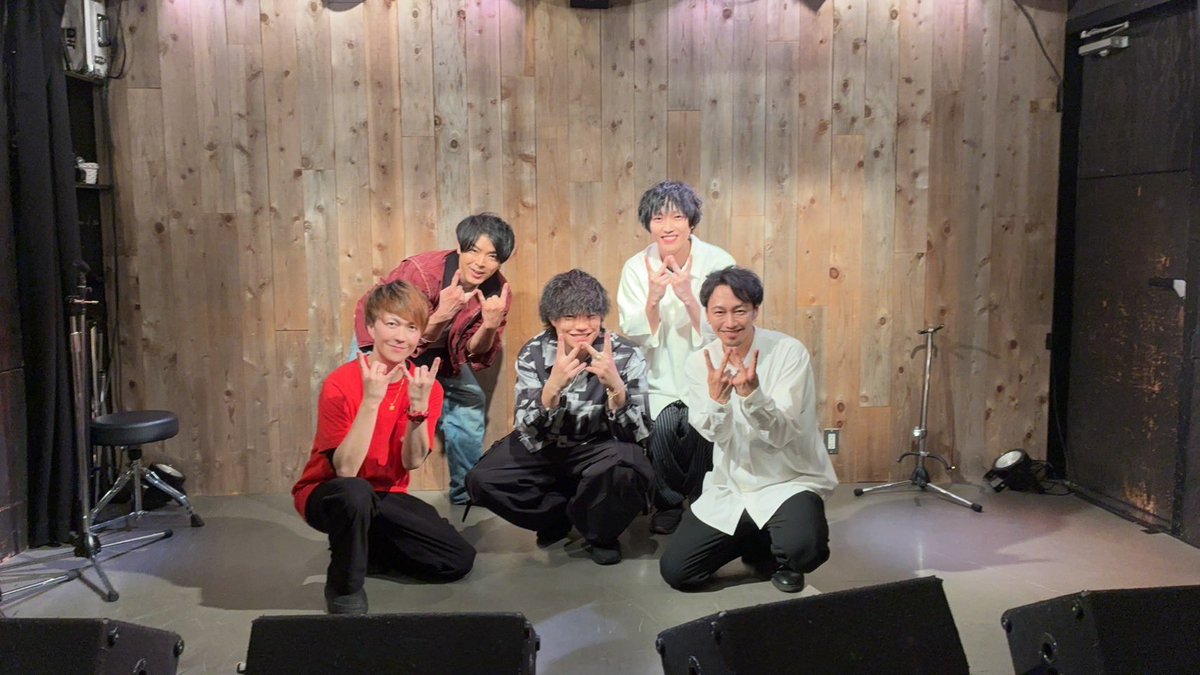 kusuguruproject's tweet photo. ご来場、ご出演の皆様ありがとうございました！
とても素敵な夜でした🎵🎵

ポストカードのライブ音源は明日中にはアップされますので、楽しみにお待ちください！ https://t.co/x5tBdBBvFy