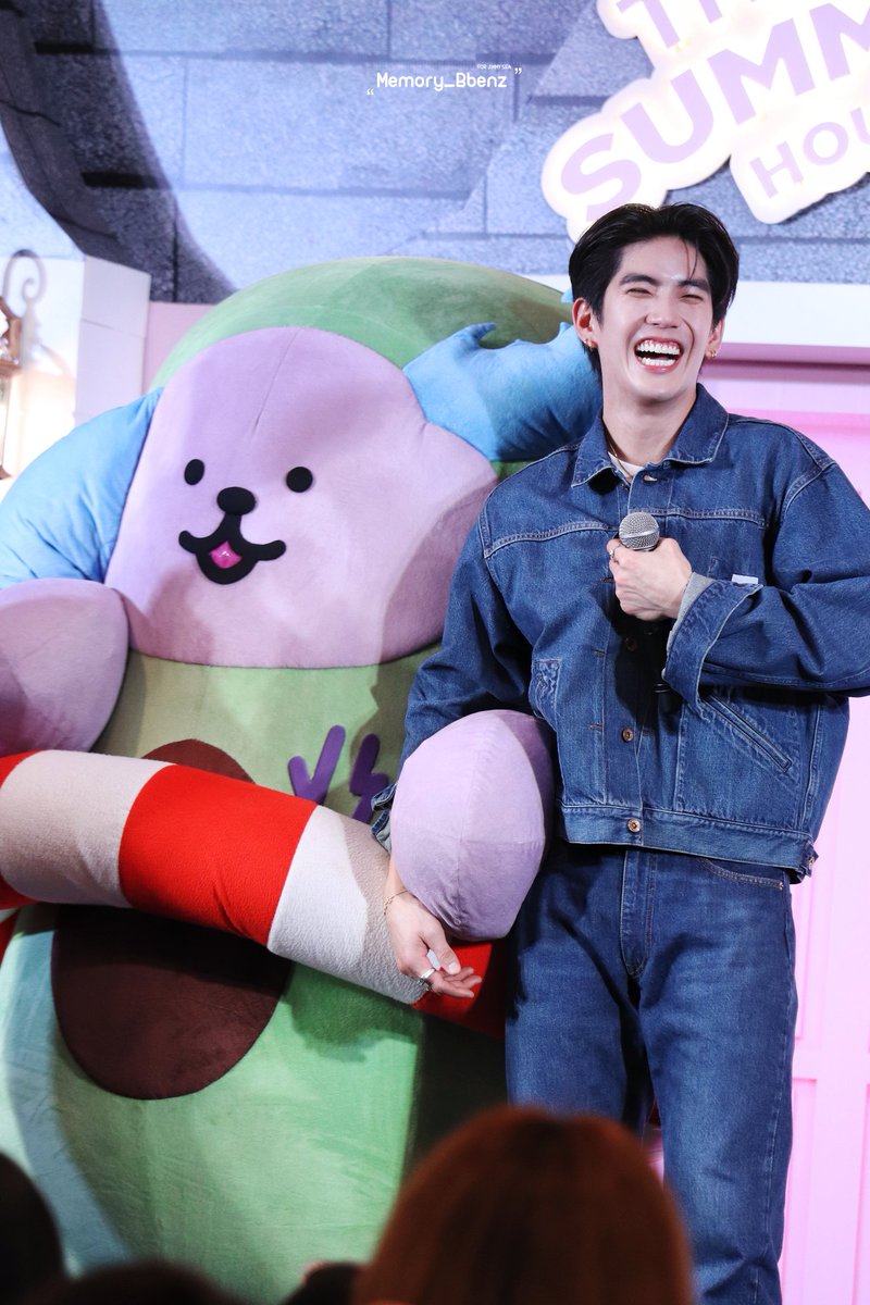 28.03.2026 | THE MALL KORAT

“ ปะป๊าซีกับเด็กชายอะโวเชี่ยน”🐶🥑✨️

JIMMYSEA AT SUMMER THE MALL KORAT
#THEMALLSUMMER2026xJIMMYSEA
#THEMALLSUMMER2026xAVOCEAN