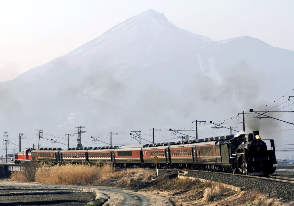 つばさ51号 tweet media