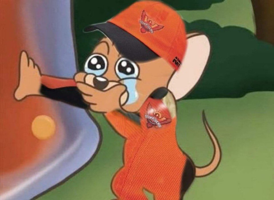 5 overs ki 3 wickets endhi raa 

#TATAIPL #RCBvsSRH
