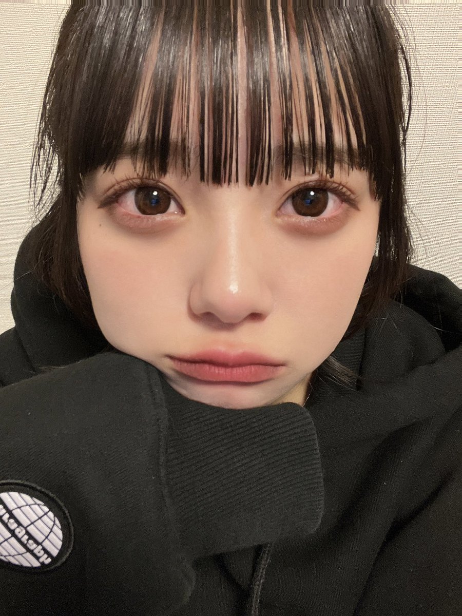 まかろん tweet media