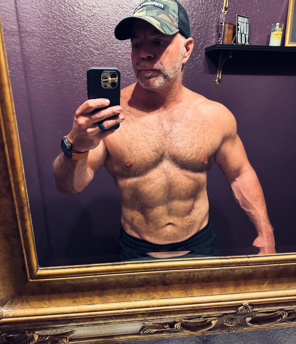 Clint Fiore 🦬 DM for Biz Deals tweet media