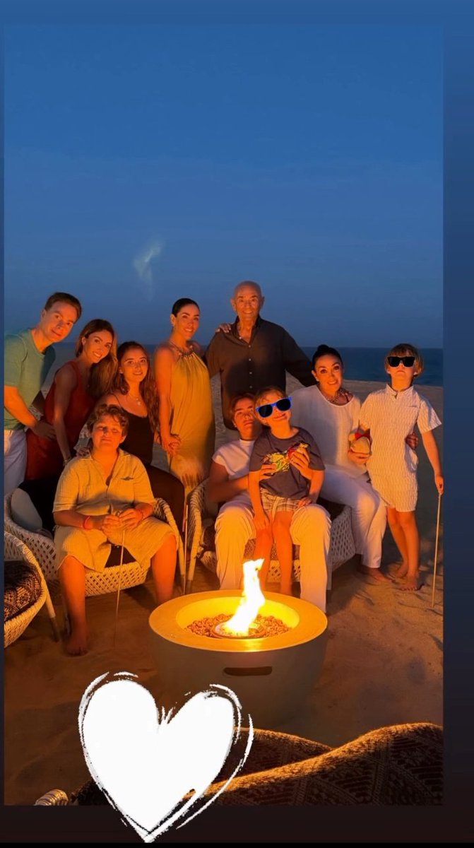 ANAHI DAILY ✨️ tweet media