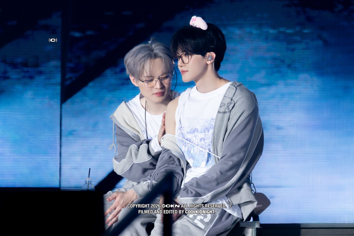 coolkidnight tweet media