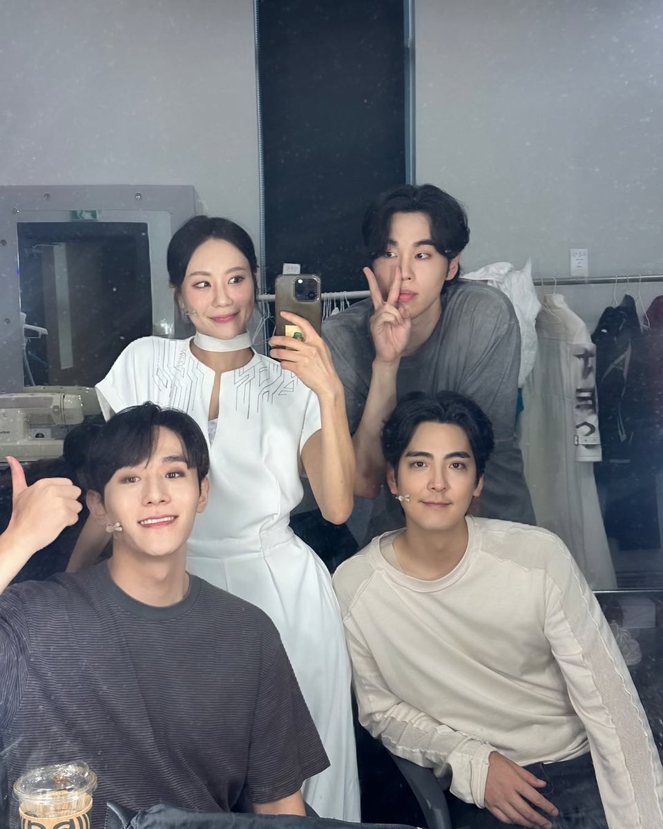 미도레 tweet media