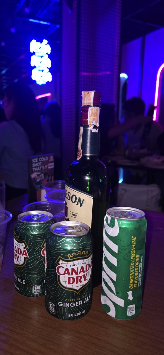 d 💌🏒 tweet media