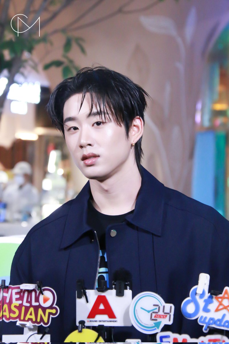 CM2 CONNECT tweet media