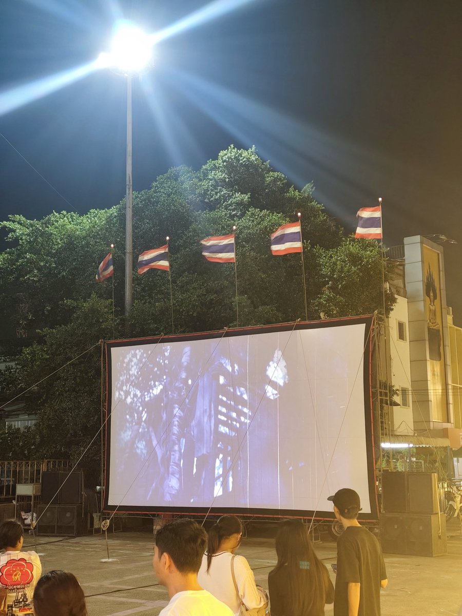 น้องบี โลกสิบใบ 🥵 tweet media